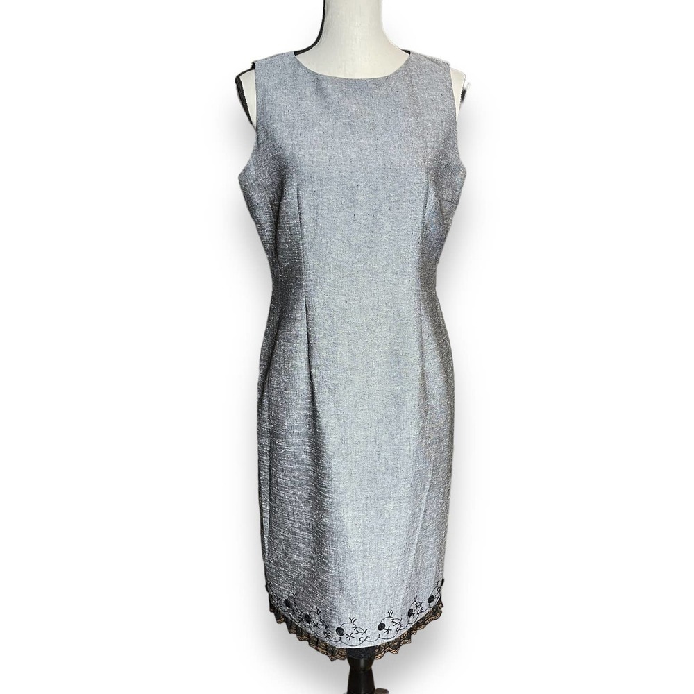 Kasper Petite Women’s Gray Sheath Dress Black Embroidered  Lace Flowers Size 8P